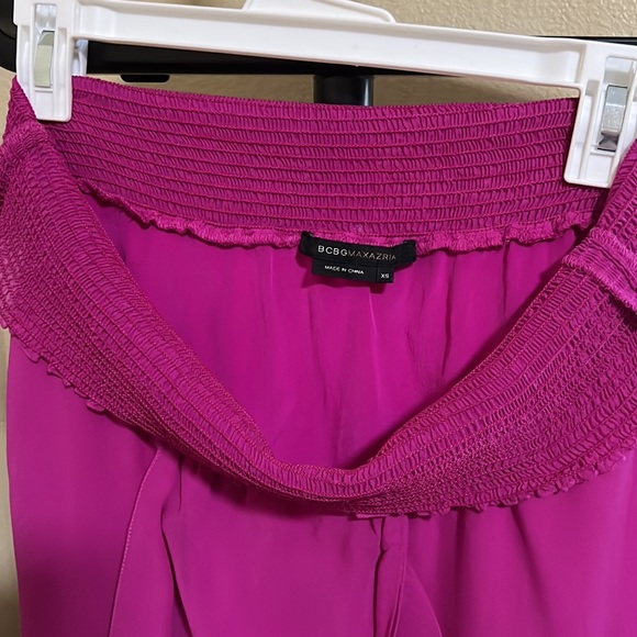 Gorgeous facia skirt - Picture 4 of 5